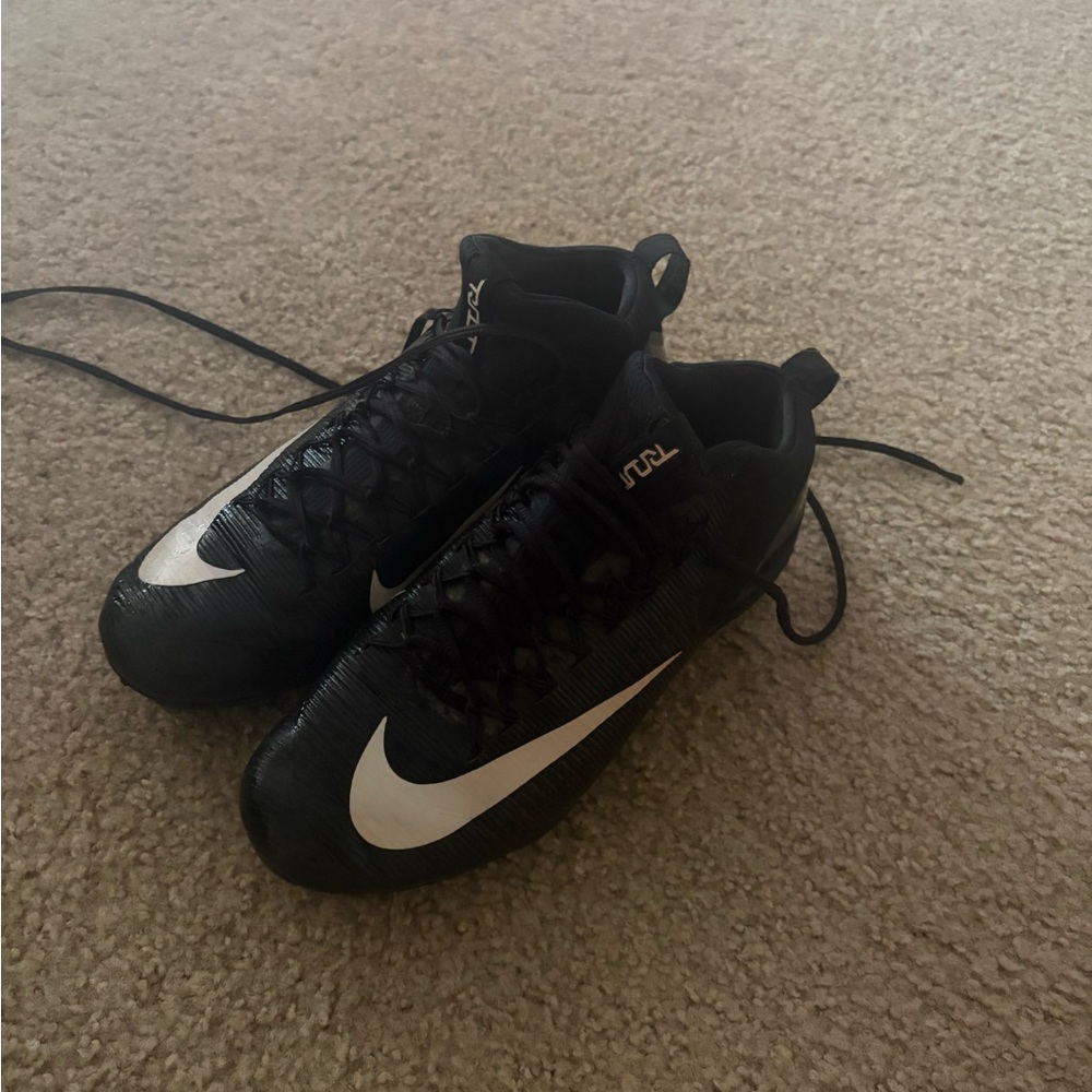 Nike Black and White baseball cleats
Mike Trout 3s (Metal Spikes)